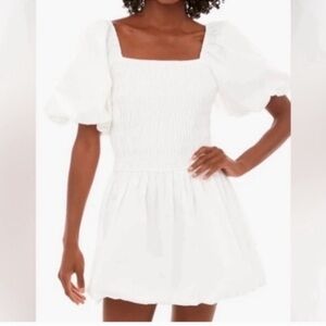 Tuckernuck Hyacinth House White Smocked Catarina Bubble Hem Sleeve Dress Med NWT